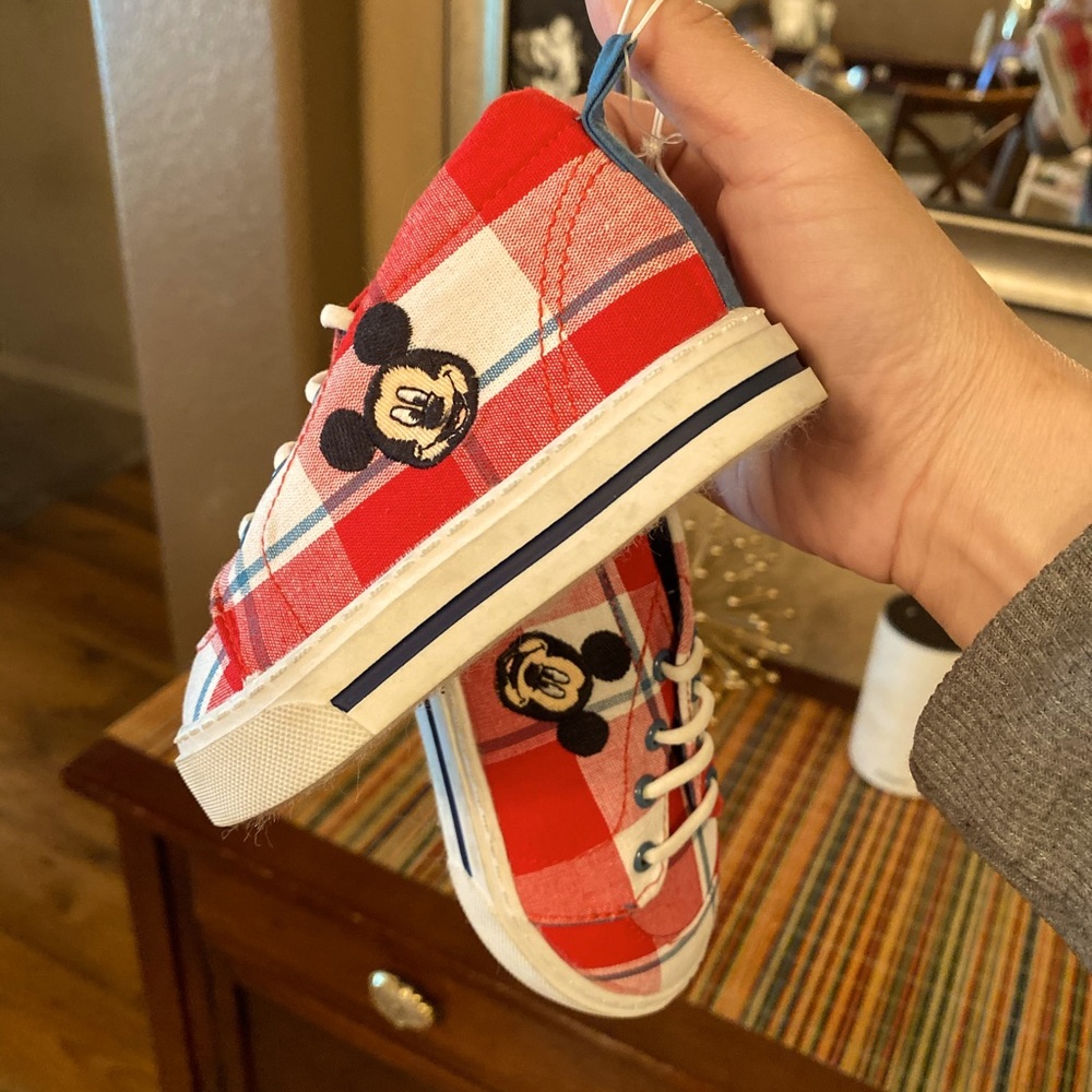✨ 12-18M Disney Mickey Mouse Shoes ✨